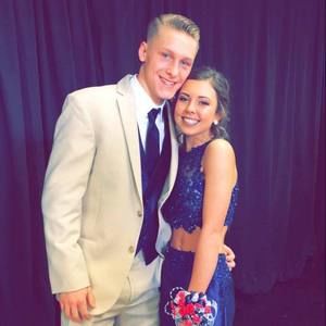 Meet your Posher, Calen